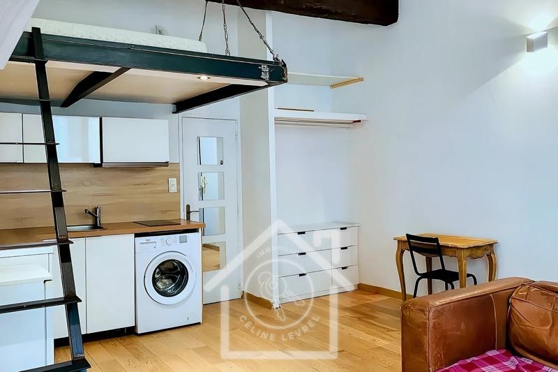 Studio - 25 m² - 1 pièce