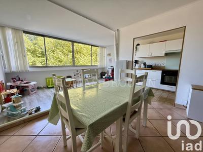 Appartement - 94 m² - 4 pièces