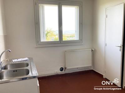 Appartement - 93 m² - 5 pièces