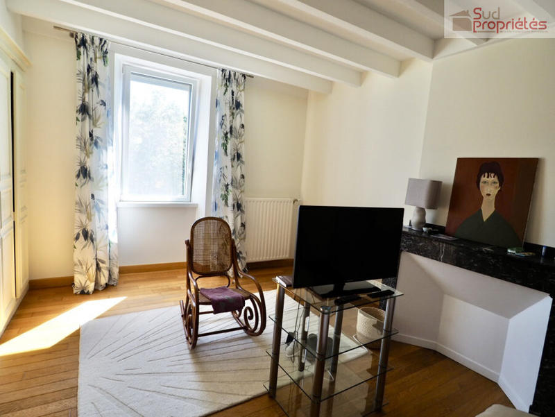 Maison - 306 m² - 8 pièces