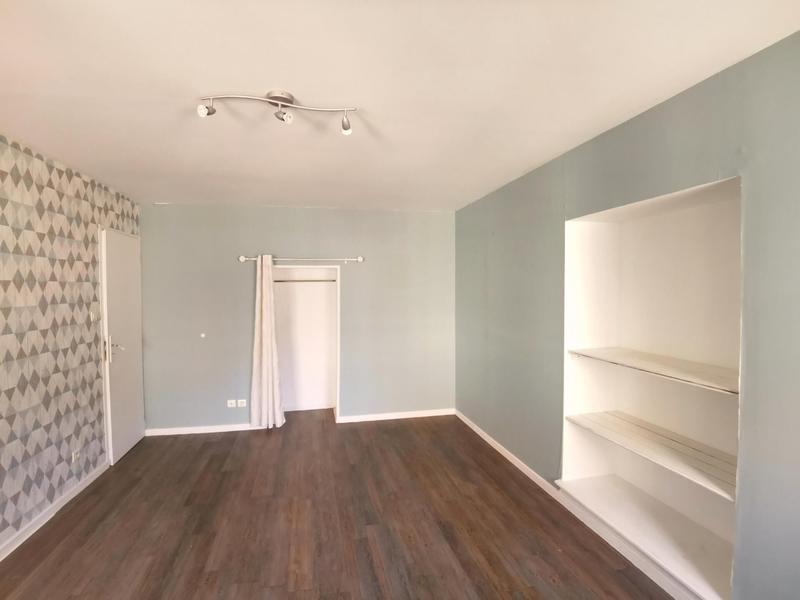 Appartement - 104 m² - 5 pièces