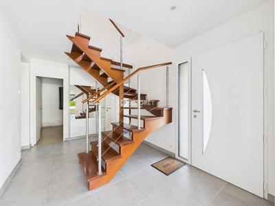 Maison - 178 m² - 7 pièces