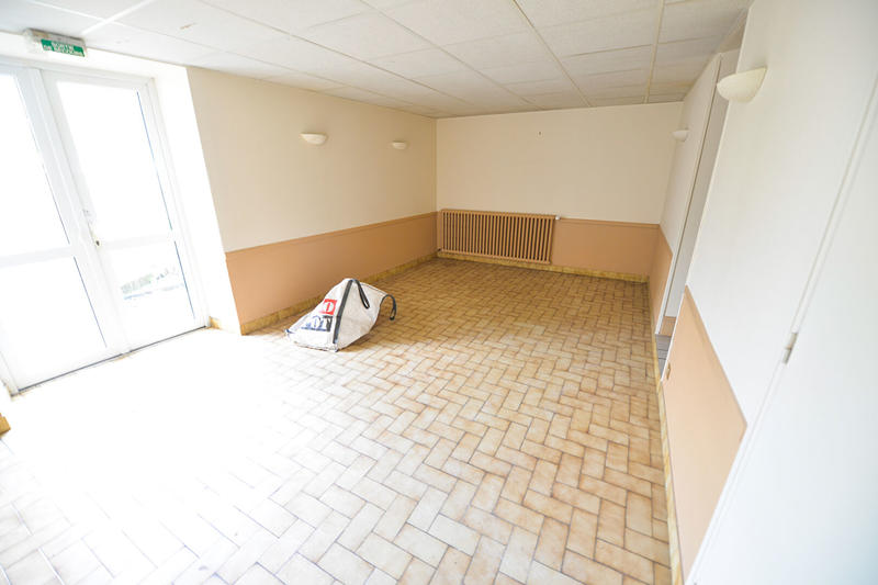 Local commercial - 75 m² - 3 pièces