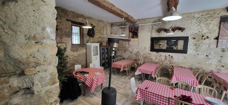 Propriété - 800 m²