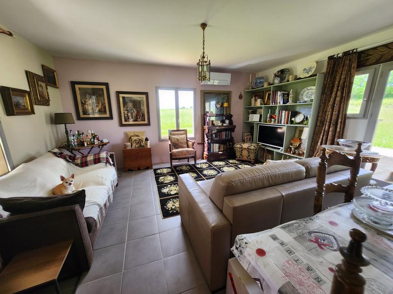 Maison traditionnelle - 263 m² - 13 pièces