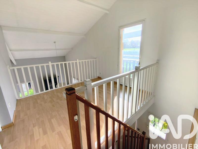 Maison - 156 m² - 8 pièces