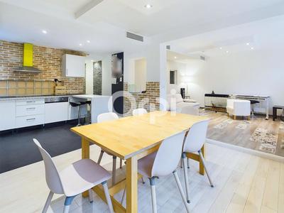 Loft - 84 m² - 3 pièces