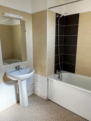 Maison - 77 m² - 4 pièces