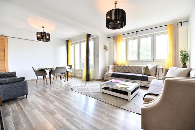 Appartement - 92 m² - 5 pièces