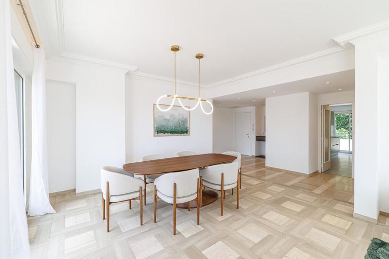 Appartement - 167 m² - 5 pièces