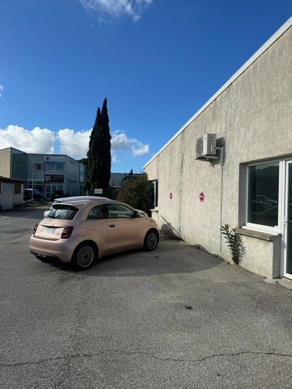 Local commercial - 54 m²