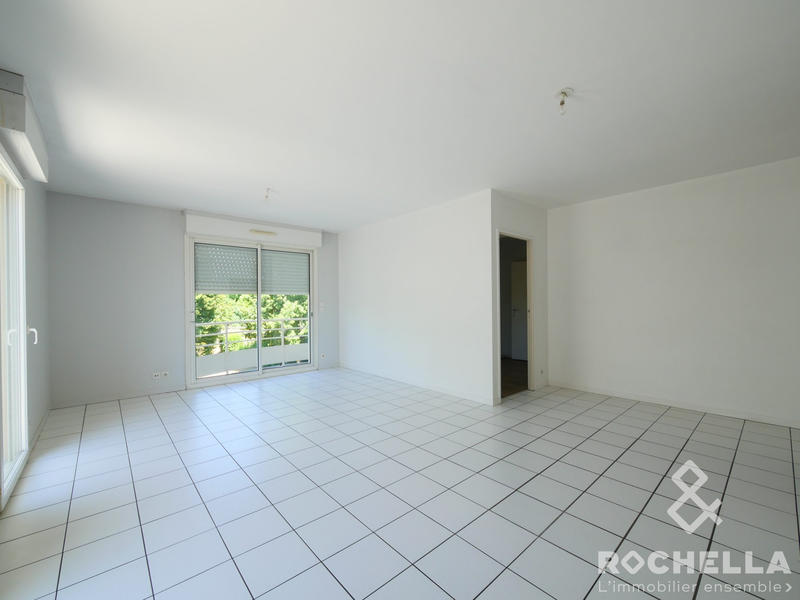 Appartement - 99 m² - 5 pièces