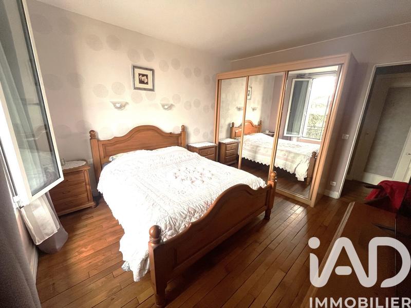 Maison - 222 m² - 10 pièces