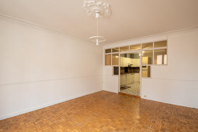 Immeuble - 330 m² - 14 pièces