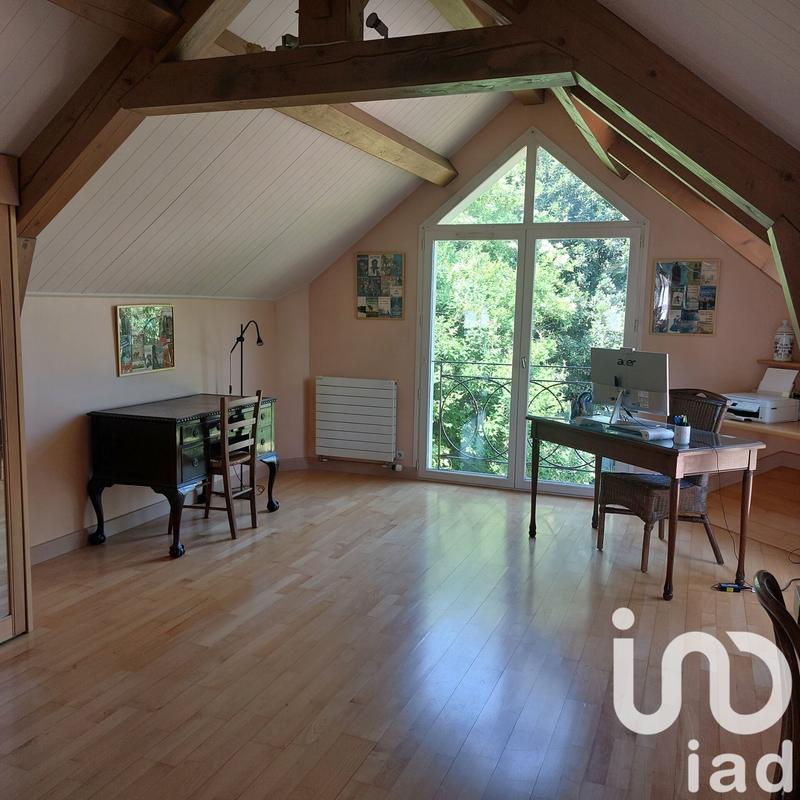 Maison - 215 m² - 8 pièces