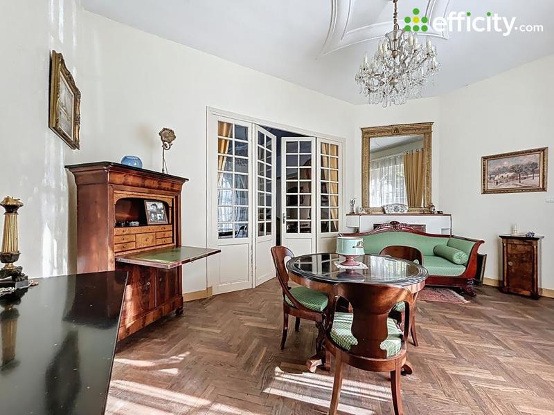 Maison bourgeoise - 275 m² - 8 pièces