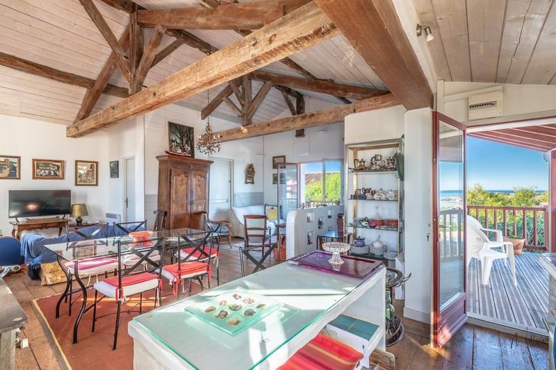 Maison - 106 m² - 5 pièces