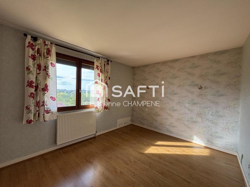 Maison - 136 m² - 6 pièces