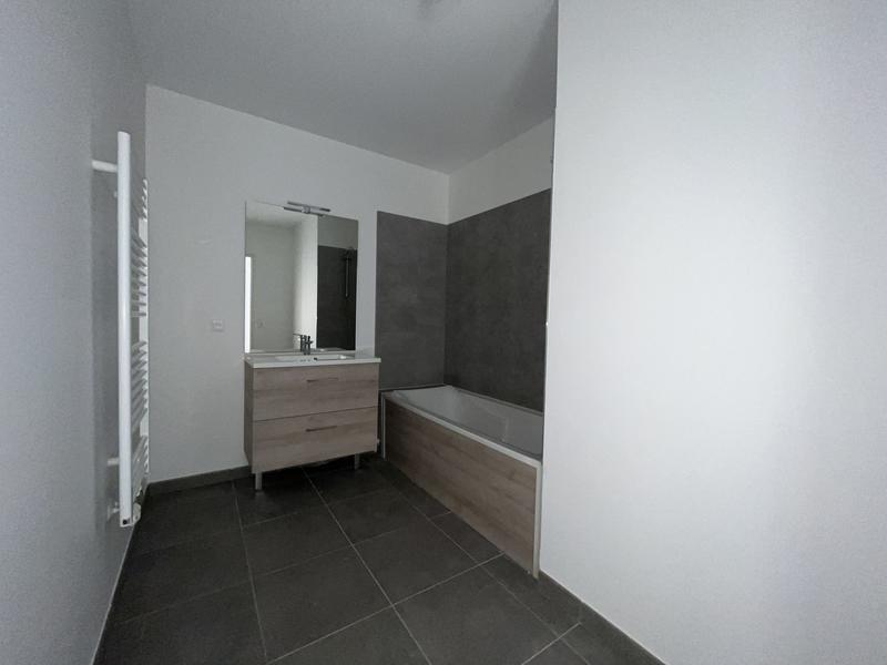 Appartement - 104 m² - 5 pièces