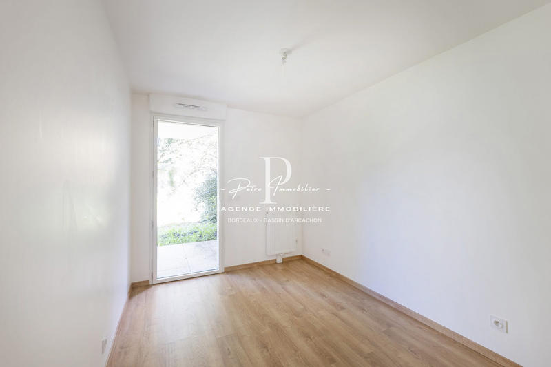 Appartement - 82 m² - 3 pièces