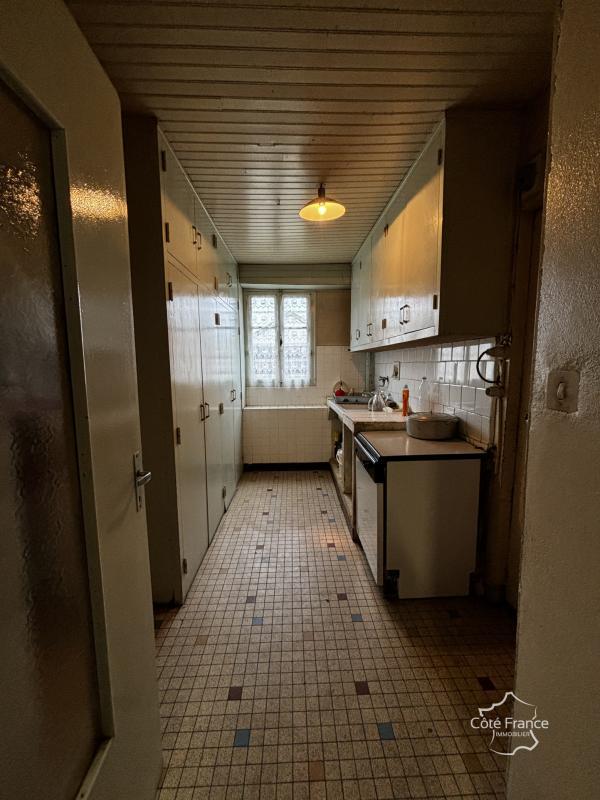 Corps de ferme - 220 m² - 11 pièces