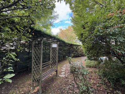 Maison contemporaine - 315 m² - 11 pièces