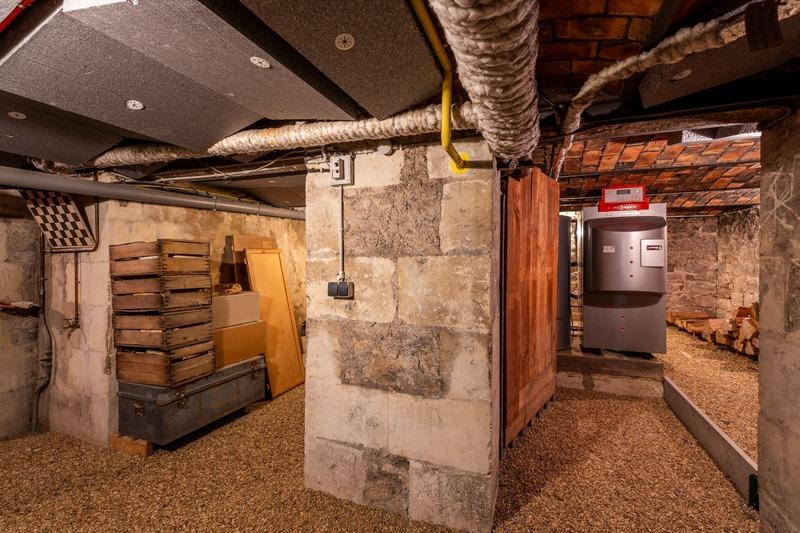 Maison - 346 m² - 10 pièces