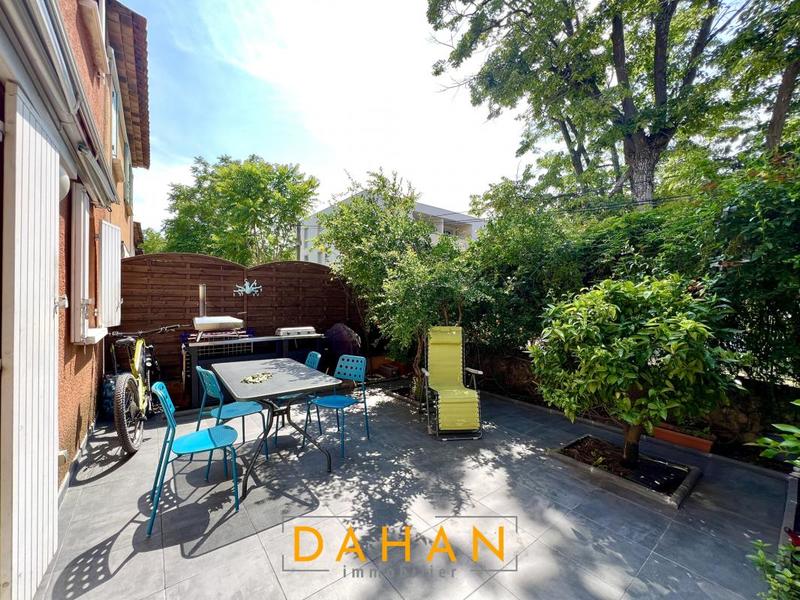 Maison - 90 m² - 4 pièces