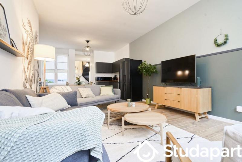 Chambre - 12 m² - 1 pièce