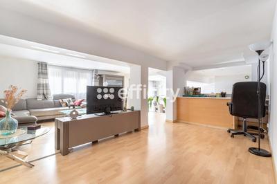 Appartement - 99 m² - 4 pièces