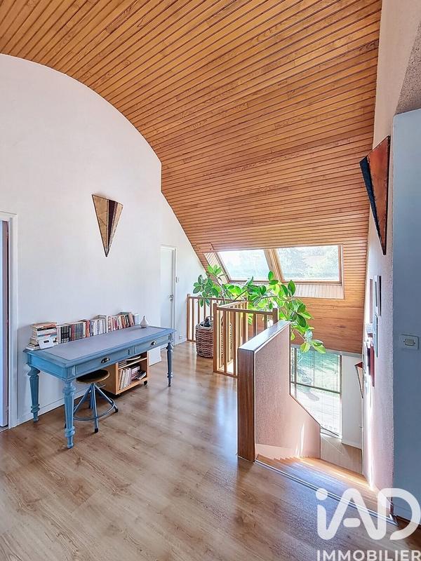 Maison - 186 m² - 7 pièces