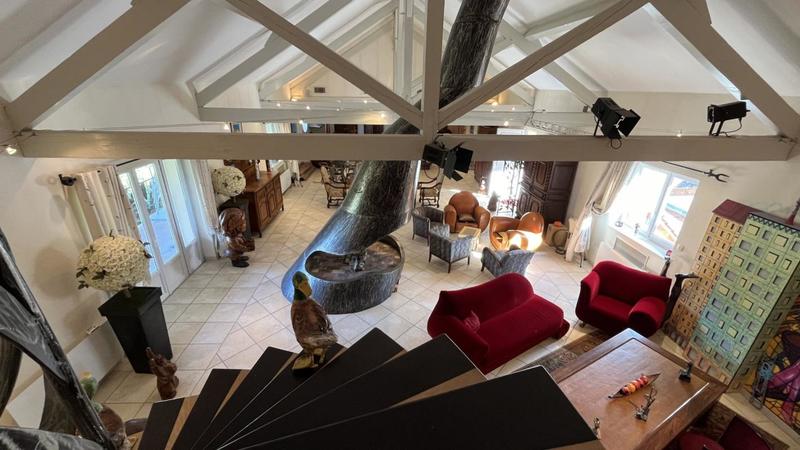 Appartement - 230 m² - 3 pièces