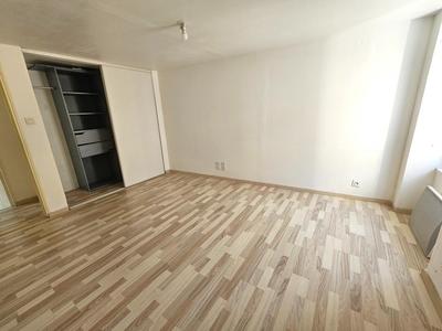 Maison de bourg - 59 m² - 3 pièces