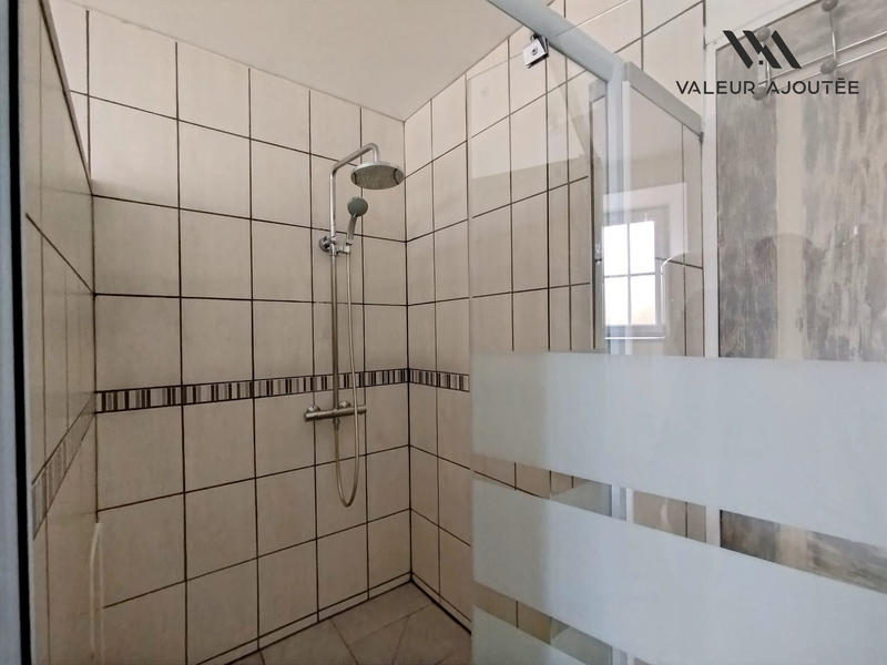 Maison - 138 m² - 7 pièces