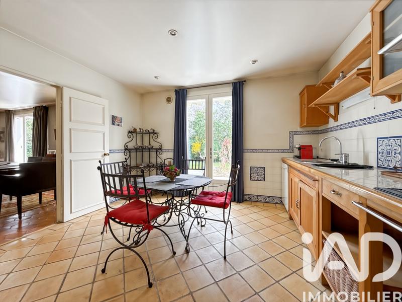 Maison - 182 m² - 7 pièces