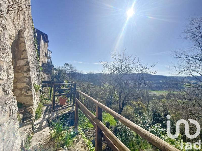 Maison de village - 110 m² - 6 pièces