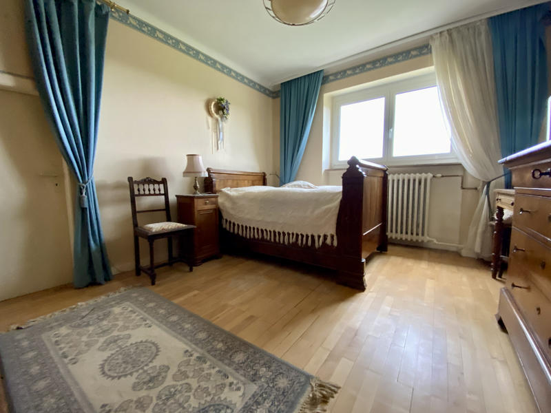 Maison - 195 m² - 8 pièces