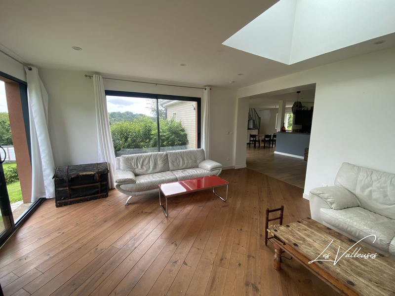 Maison contemporaine - 149 m² - 7 pièces