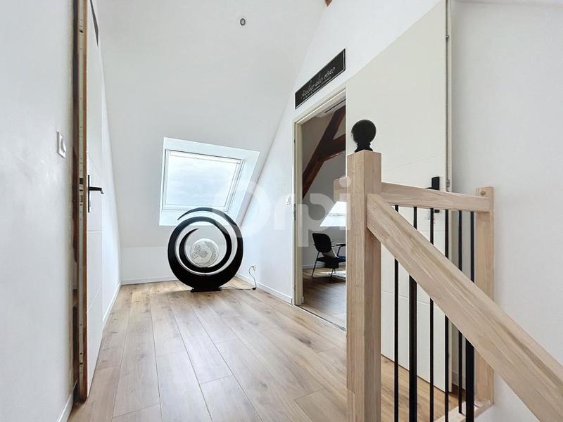 Maison - 236 m² - 7 pièces