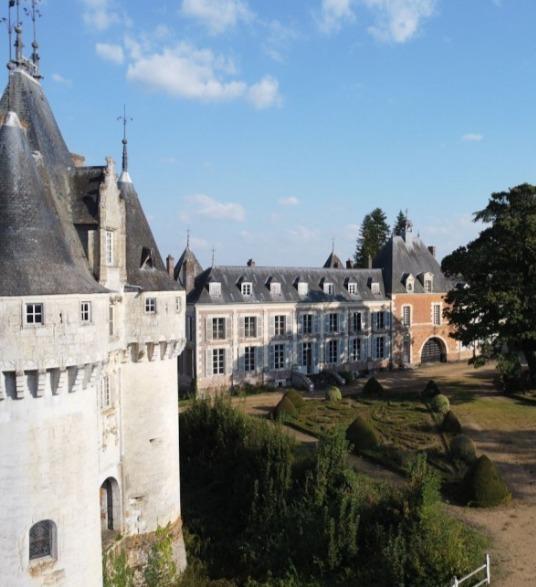 Manoir - 1 500 m² - 30 pièces