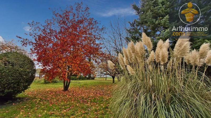 Maison - 223 m² - 9 pièces