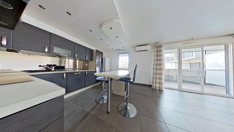 Appartement - 77 m² - 4 pièces