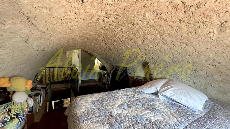 Maison en pierre - 68 m² - 5 pièces