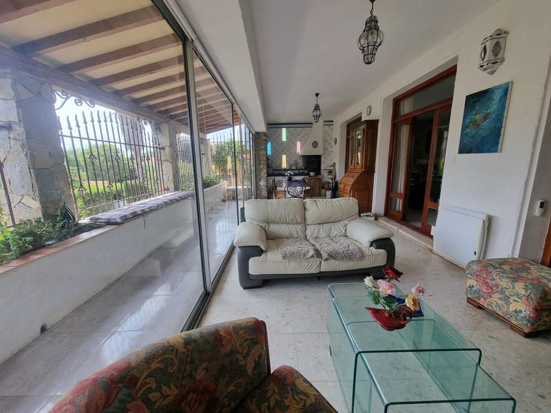 Propriété - 270 m² - 8 pièces