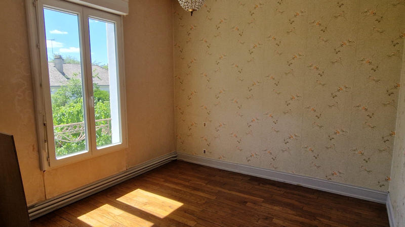 Maison - 93 m² - 5 pièces