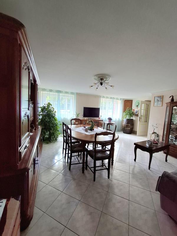 Maison - 95 m² - 6 pièces