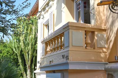 Maison de ville - 271 m² - 8 pièces