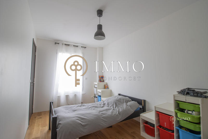 Maison contemporaine - 178 m² - 7 pièces