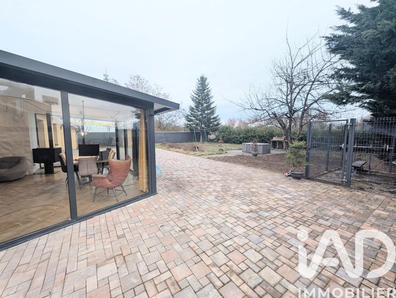 Maison - 210 m² - 6 pièces