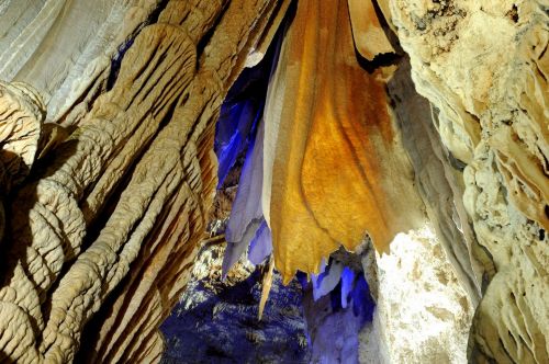 Grotte de la Salamandre